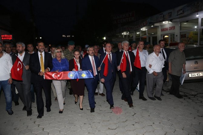 Kosova’da ‘milli irade’ yürüyüşü