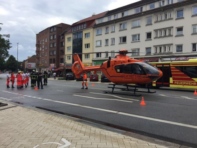 Hamburg’ta bıçaklı saldırı: 1 ölü