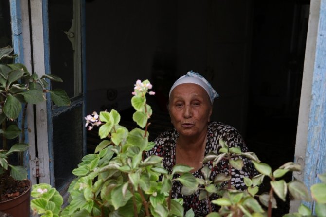 Antalya’da 87 yaşındaki nineden hırsıza ibretlik not