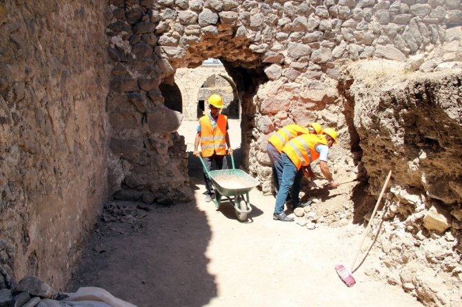 Batman’daki Mor Kiryakus Manastırı turizme açılacak