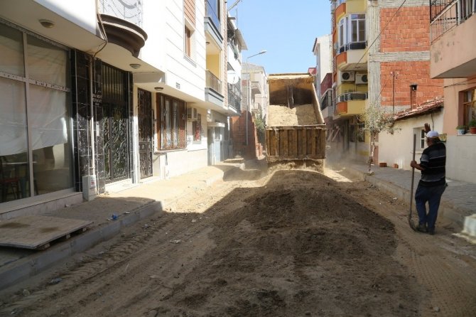 Turgutlu’da Yeni Mahalle yeni yollarına kavuşuyor