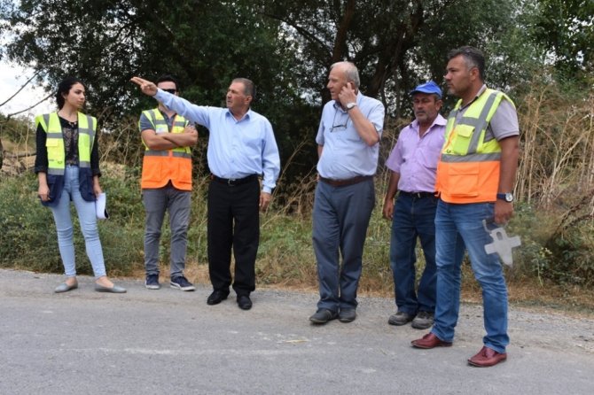 Bigadiç’te Başkan Avcu, Esenli’de yol yapım çalışmalarını inceledi