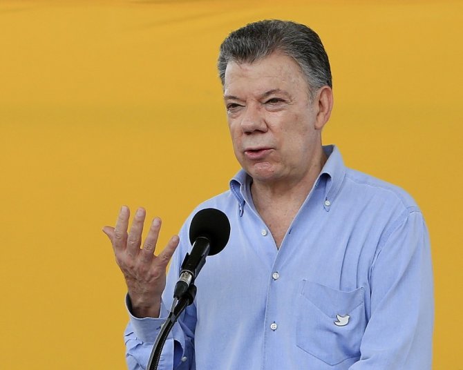 Kolombiya Devlet Başkanı Santos: “Venezuela’da Pazar günü yapılacak oylamayı tanımayacağız”