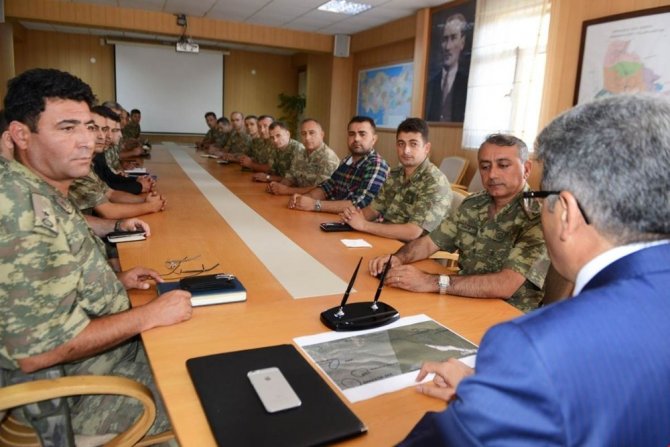 Vali Bilmez, Jandarma komutanları ile toplantı yaptı