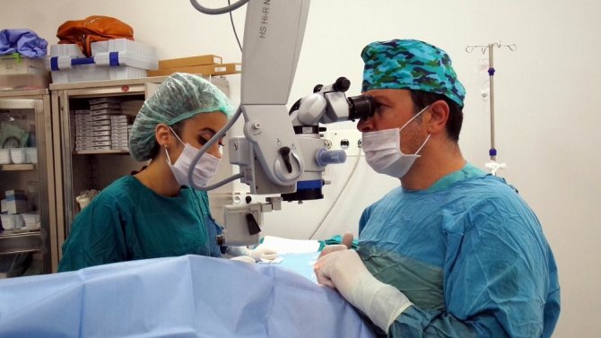 Alman kadın doktorun vefası