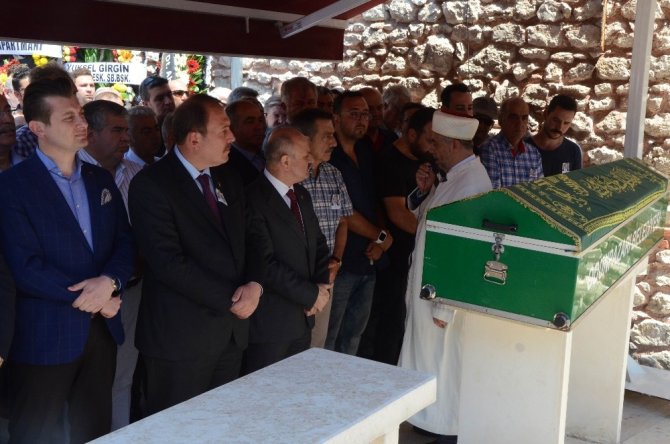 Muhtar Ölmezer son yolculuğuna uğurlandı