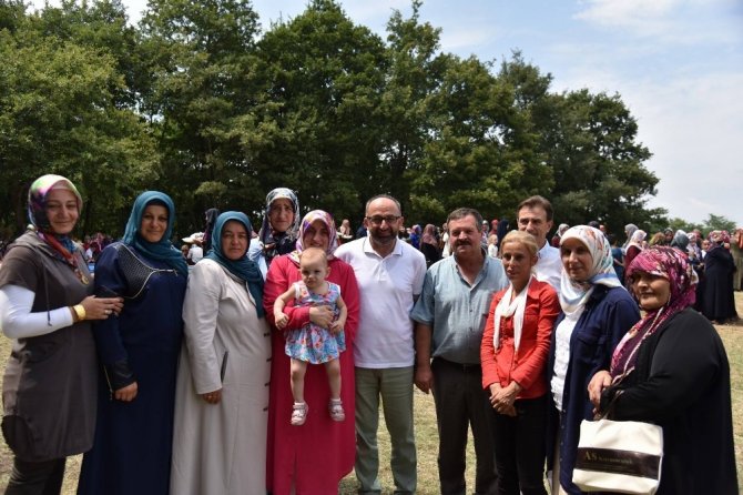 Başkan Üzülmez Avluburun’a misafir oldu