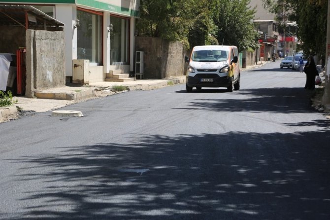 Nurullah Caddesi’ndeki asfaltlama çalışmaları tamamlandı