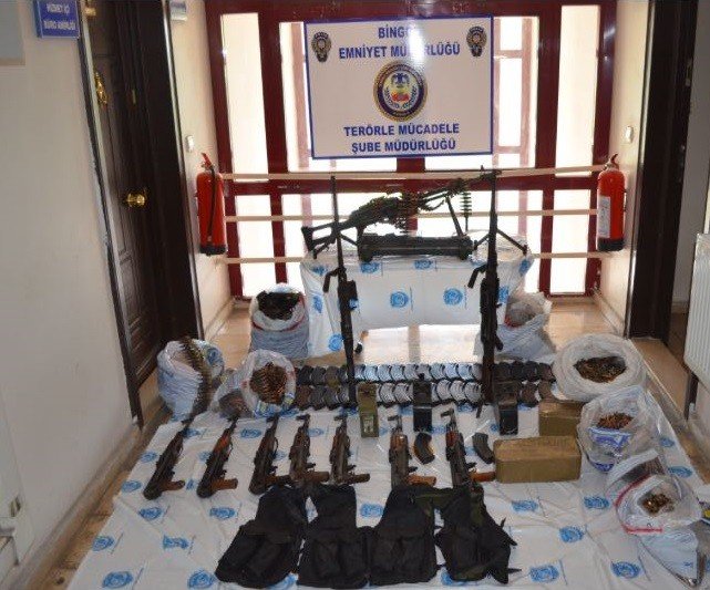 Bingöl’de DEAŞ operasyonu: Cephanelik gibi araç ele geçirildi