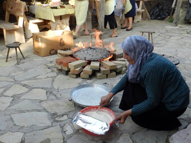 Kosova’nın geleneklerini sergileyen "Etno Fest" başladı