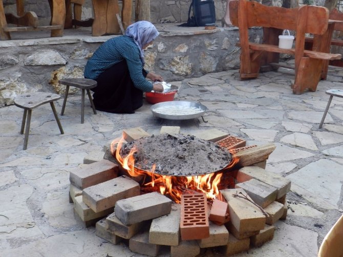 Kosova’nın geleneklerini sergileyen "Etno Fest" başladı