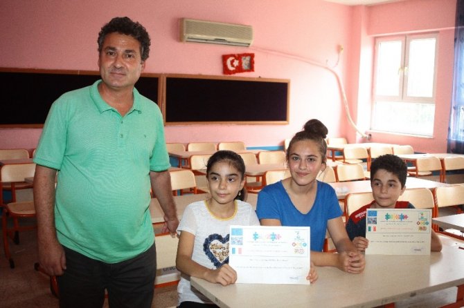 Türk öğrenciler göçmenliği yaşadı