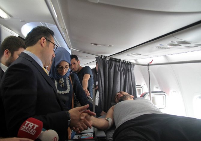 Terör saldırısında yaralanan THY Personeli Türkiye’ye getirildi