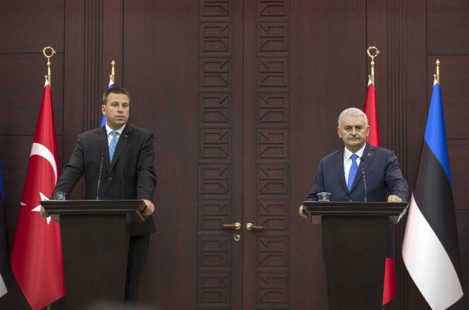 Başbakan Yıldırım: "AB ile 2016’da kararlaştırılan konularda adımlar atılmasını beklemekteyiz"