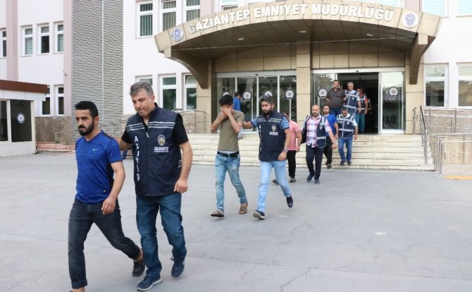 Gaziantep’te yasa dışı bahis oynatanlara operasyon: 9 gözaltı