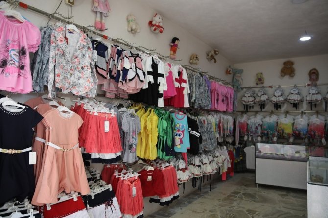 ’Hayır mağazaları’ Suriye’de hizmete devam ediyor
