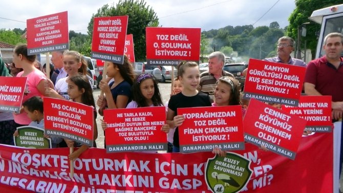 Silivri’de kadın ve çocuklardan “Hafriyat kamyonu” eylemi