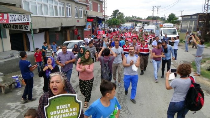 Silivri’de kadın ve çocuklardan “Hafriyat kamyonu” eylemi