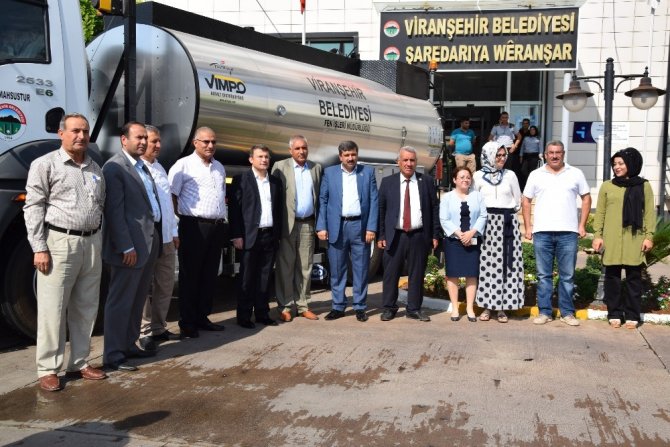 Viranşehir Belediyesi Öz Kaynaklarıyla Asfalt Distribütörü Aldı
