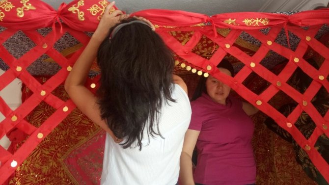 Kütahya’da ’bebeklere doğu yatağı’ geleneği