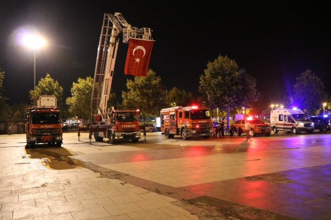 Marmara Depreminde hayatını kaybedenler Sakarya’da dualarla anıldı