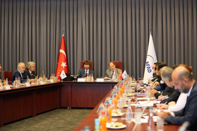 Başbakan Yardımcısı Akdağ, Deprem Danışma Kurulu toplantısına başkanlık etti