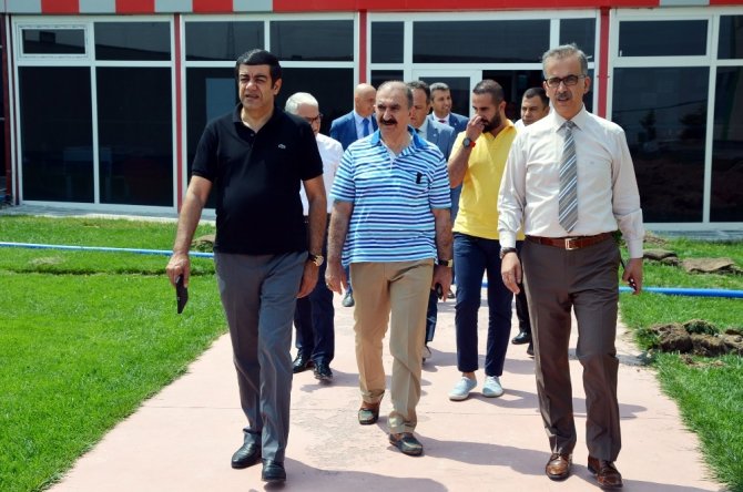 Final Eğitim Kurumları Yönetim Kurulu Başkanı İbrahim Taşel, "Özel okul sayısının artması eğitimde kaliteyi de artıracaktır"