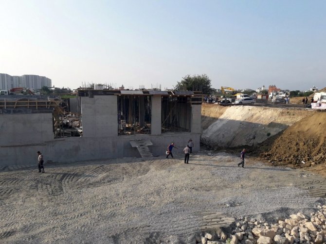Hatay’da okul inşaatında göçük: 1 ölü, 3 yaralı