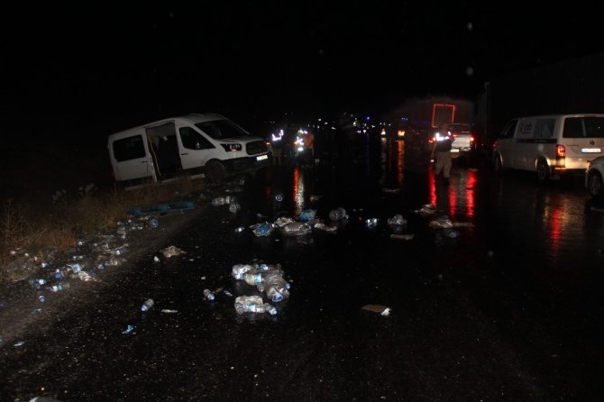 Sivas’ta zincirleme trafik kazası: 2 ölü, 7 yaralı