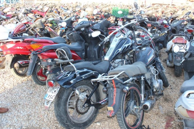 Manavgat’ta 3 ayda 445 motosiklet trafikten men edildi
