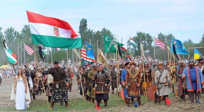Macaristan’da "Atalar Günü" düzenlendi