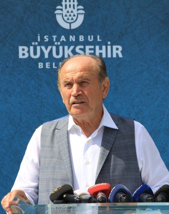 Kadir Topbaş, İBB Alibeyköy Kurban Satış ve Kesim Merkezi’nde inceleme yaptı