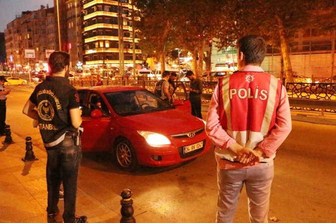 İstanbul polisinden dev uygulama