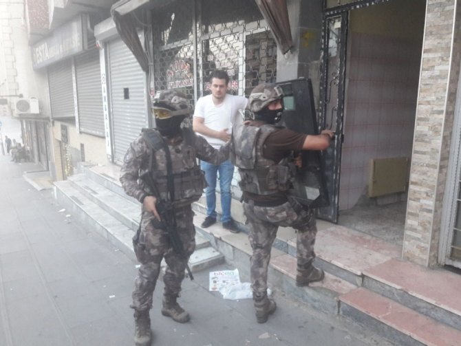 İstanbul’da Şafak Vakti Uyuşturucu Operasyonu