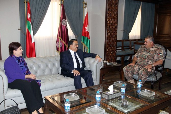 Ürdün Genelkurmay Başkanı, Irak Savunma Bakanını kabul etti