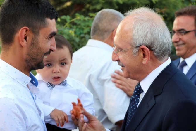 Kılıçdaroğlu: “Türkiye’deki Suriyelilerin ülkelerine geri gitmelerini istiyoruz”