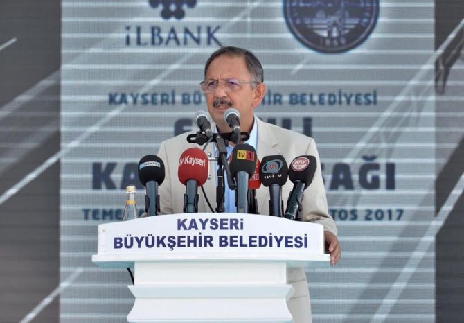 Bakan Özhaseki: "15 yılda 7.5 milyon bina elden geçirilecek"