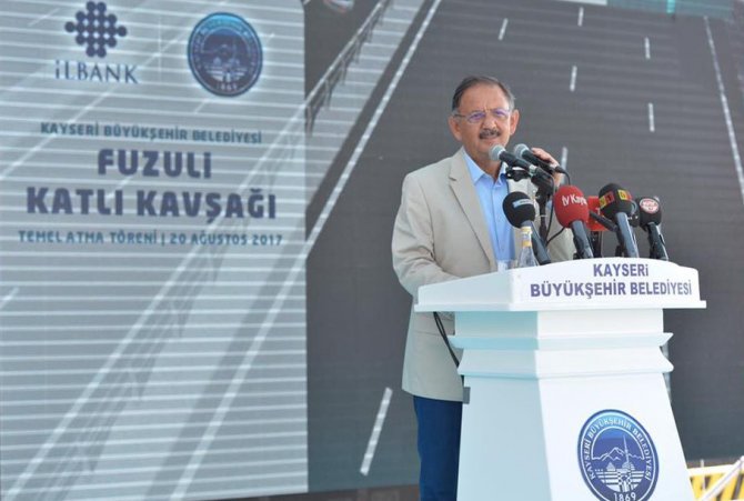 Bakan Özhaseki: "15 yılda 7.5 milyon bina elden geçirilecek"