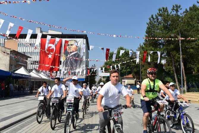 Taşköprü’de bisiklet turu yapıldı