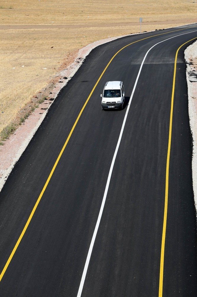 Aksaray’da 2 kilometrelik yeni TOKİ yolu hizmete açıldı