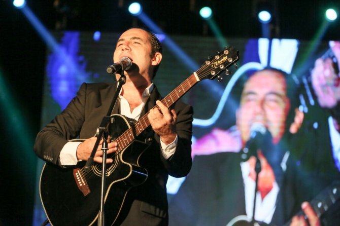 Köroğlu festivali Ferhat Göçer konseriyle sona erdi