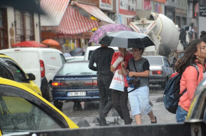 Zonguldak’ta sağanak yağmur