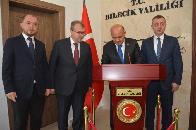 Başbakan Yardımcısı Fikri Işık: "Onlar Türkiye’yi hala eski Türkiye zannediyorlar"