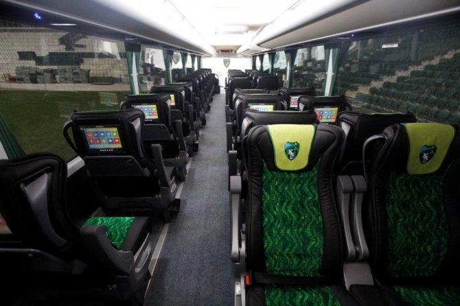 Büyükşehir’den Kocaelispor’a yeni takım otobüsü