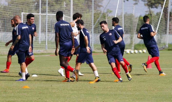 Antalyaspor’da Evkur Yeni Malatyaspor hazırlıkları devam ediyor