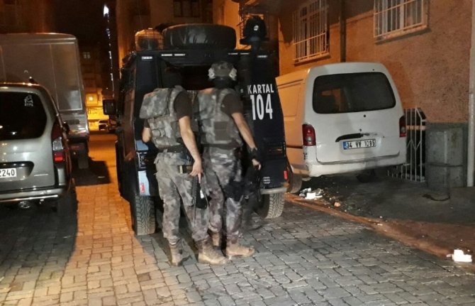 İstanbul’da helikopter destekli ‘torbacı’ operasyonu
