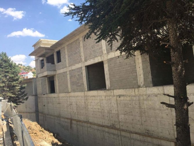 Tunceli’deki kız yurdunun kaba inşaatı tamamlandı