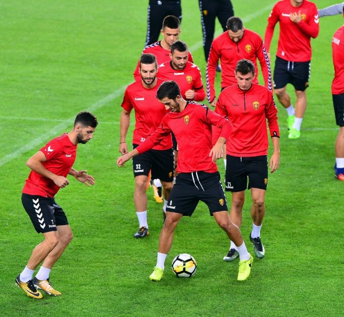 Vardar, Fenerbahçe maçı hazırlıklarını tamamladı