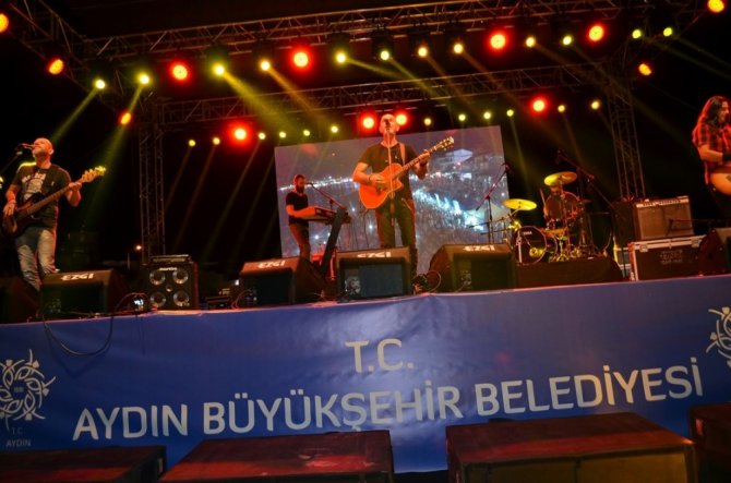 Aydın Büyükşehir’den Didimlilere Festival jesti
