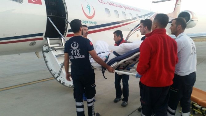 Uçak ambulans 14 yaşındaki Gülbahar için havalandı